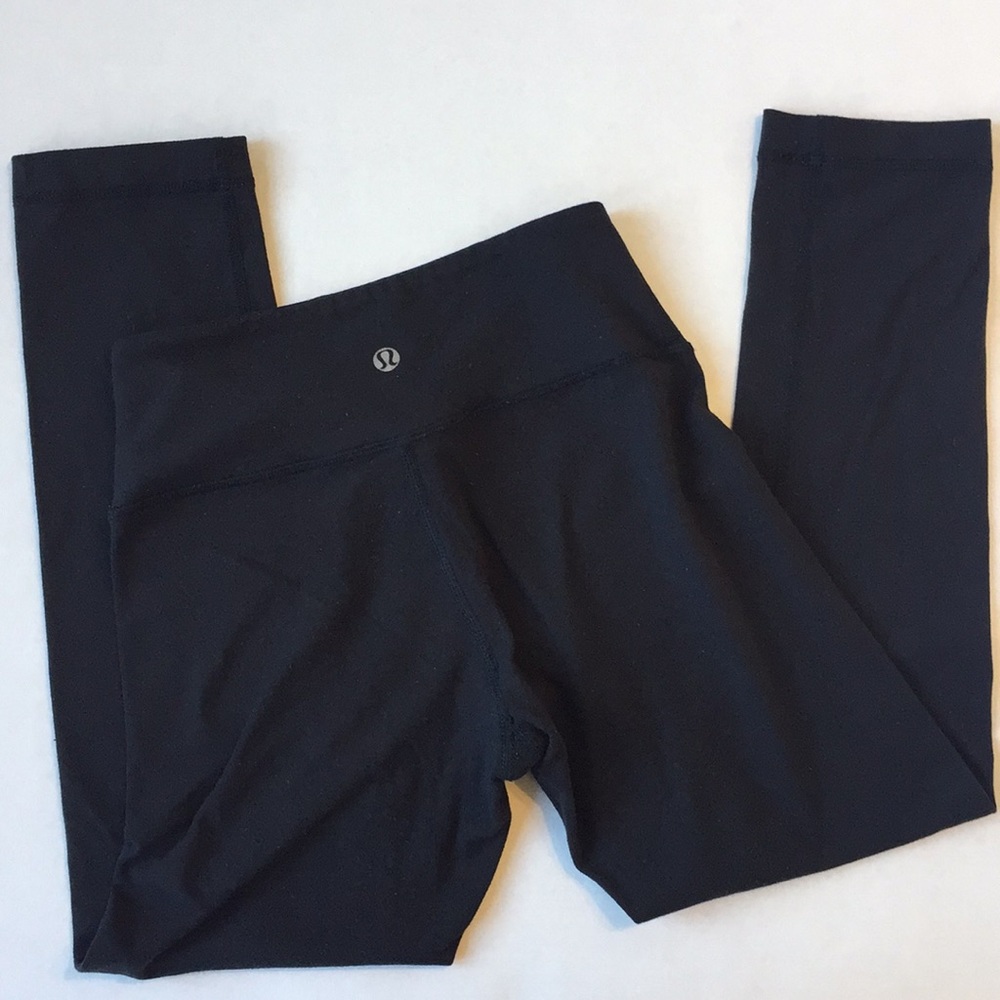 ✨ Lululemon Black Leggings ✨